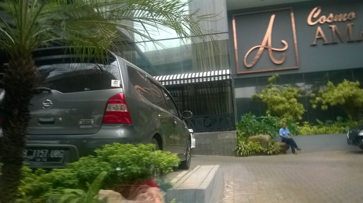 jaka-cosmo-amaroossa-hotel-arriving-frt-jan16