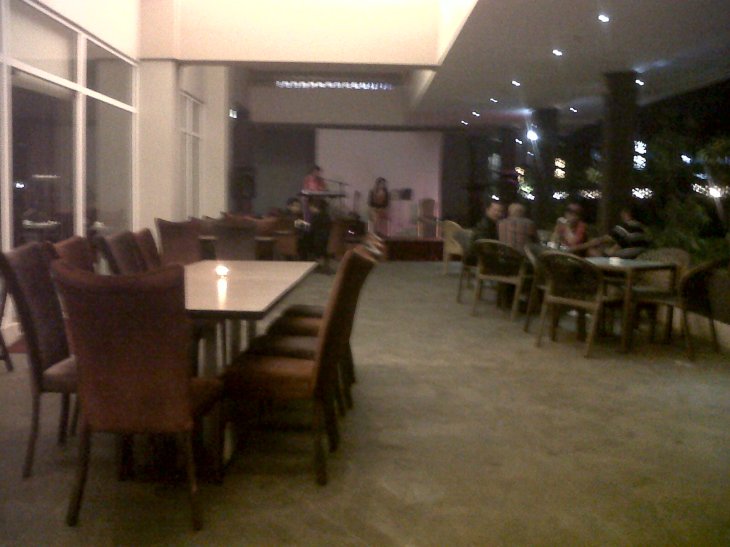 jakarta-hotel-santika-restaurant-feb13