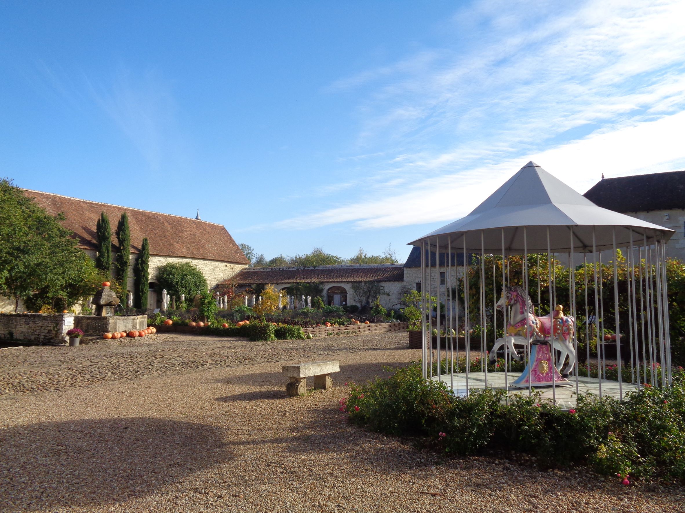 Lémeré chateau du Rivau gardens fountain carrousel nov22