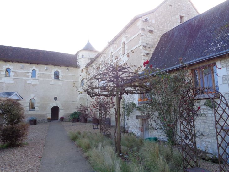 Lémeré chateau du Rivau stables extension to entr nov22