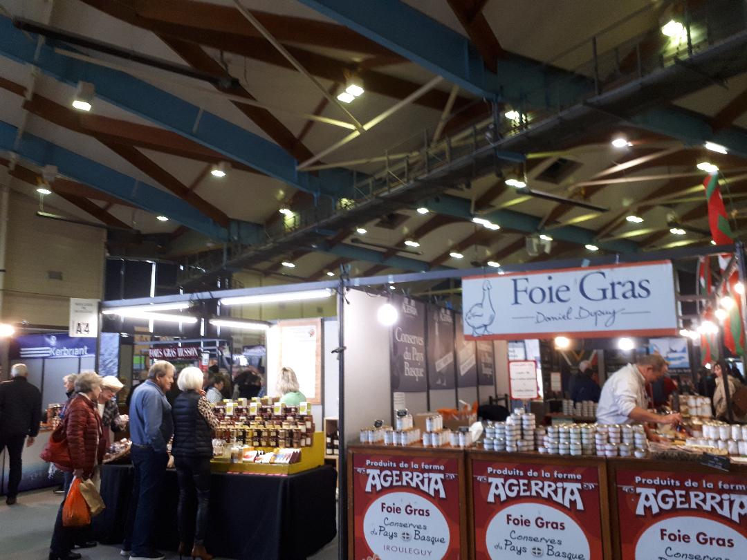 Vannes salon de vins Agerria basque pates stand nov22