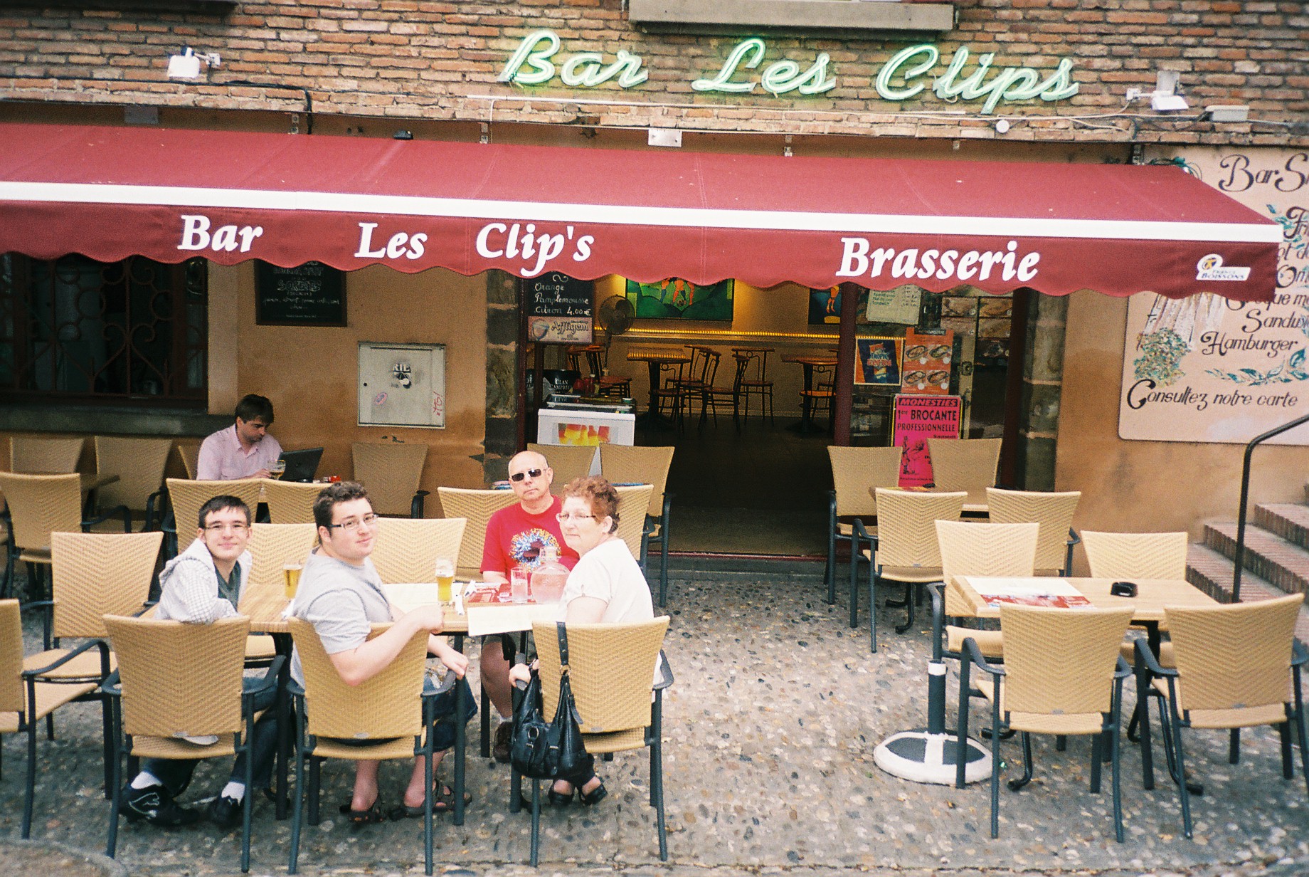 Albi bar Les Clips MF PF XF NF jul10