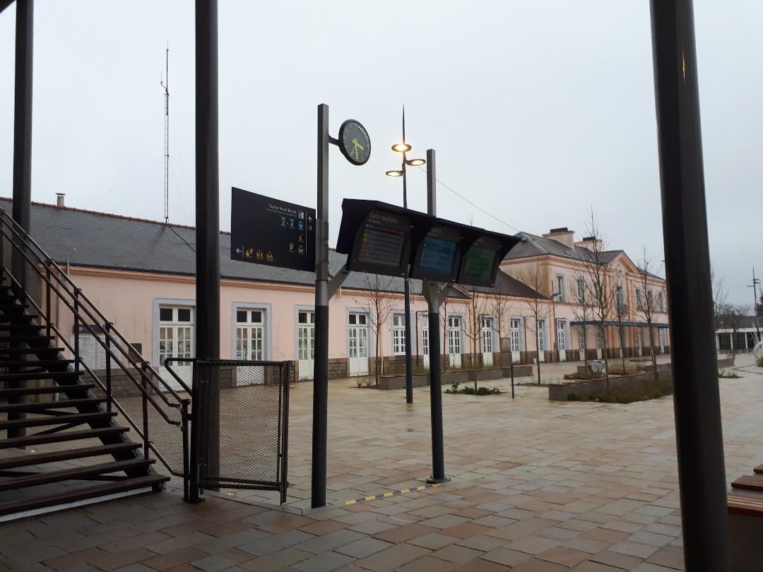 Auray gare former train station now for cultural events dec22