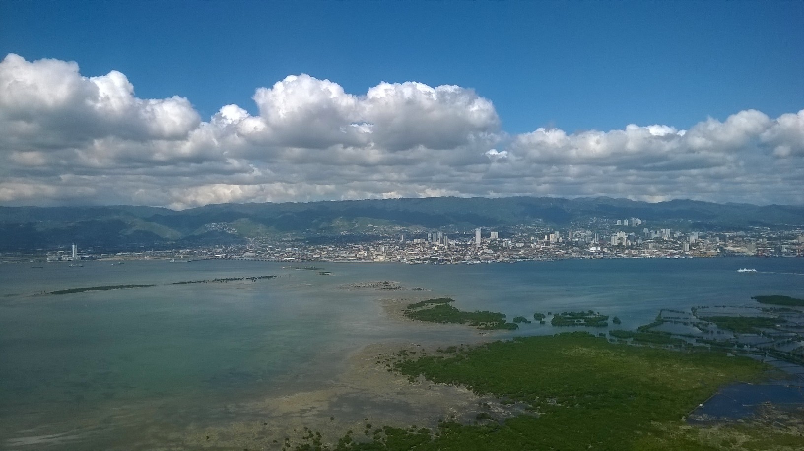 cebu airport arriving from the air jan16