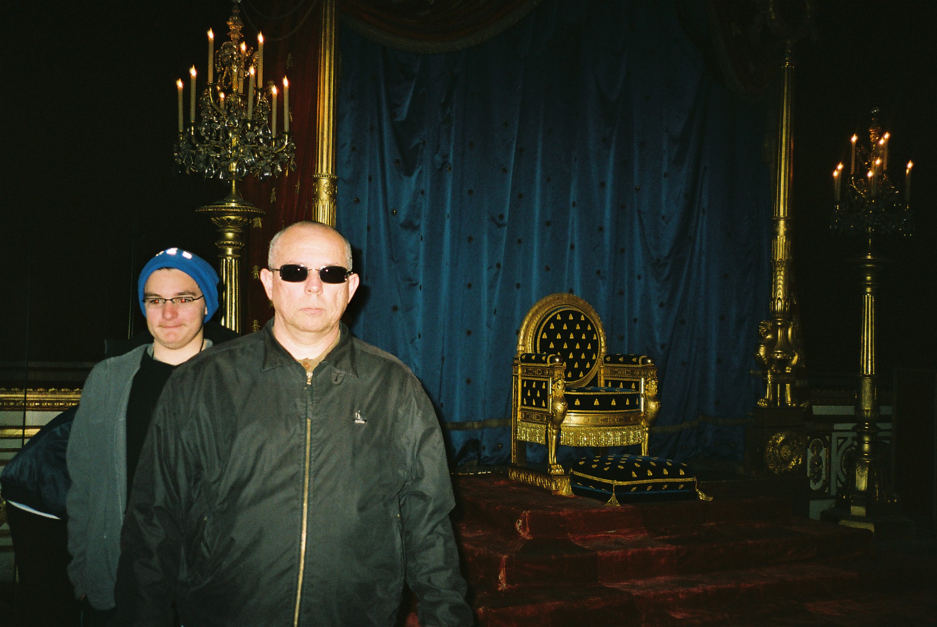 Fontainebleau throne room remi and pedro dec07