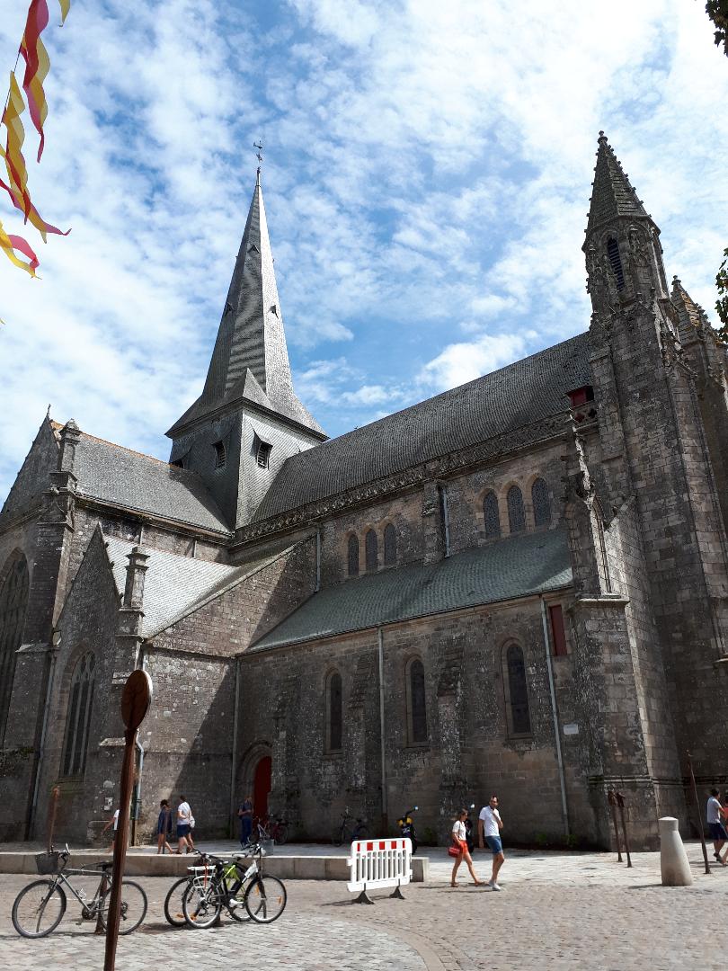 Gue ch st aubin left side jul18