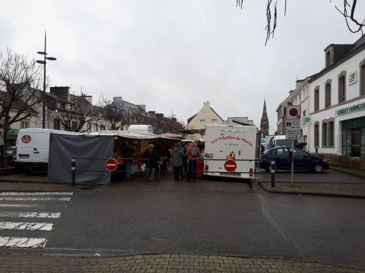 Plu market day Sat in town from city hall dec22