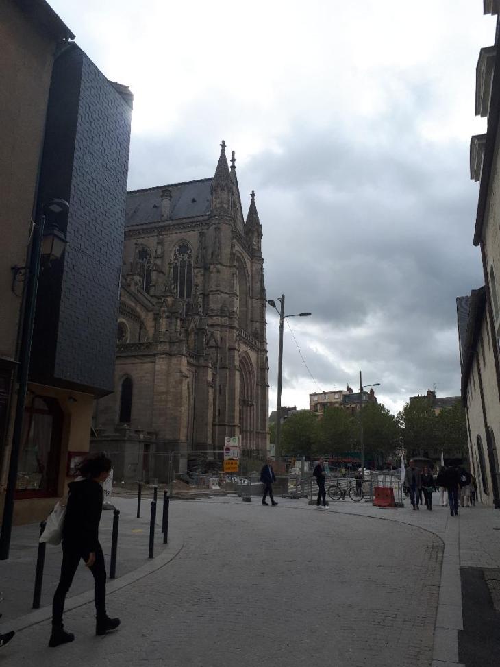 rennes basilica Notre Dame de Bonne Nouvelle from rue st malo sept19