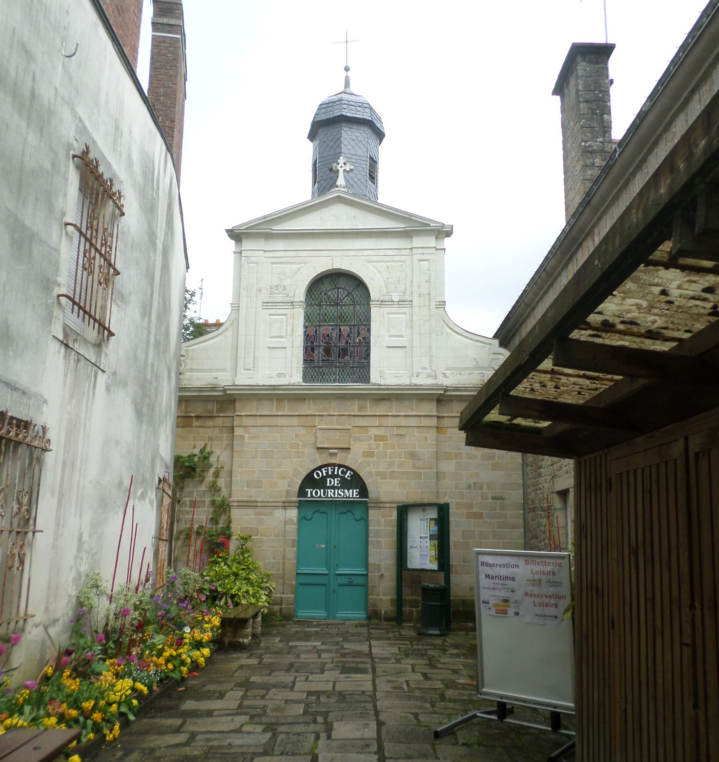 auray-chapelle-de-la-congregation-tourist-office-apr15