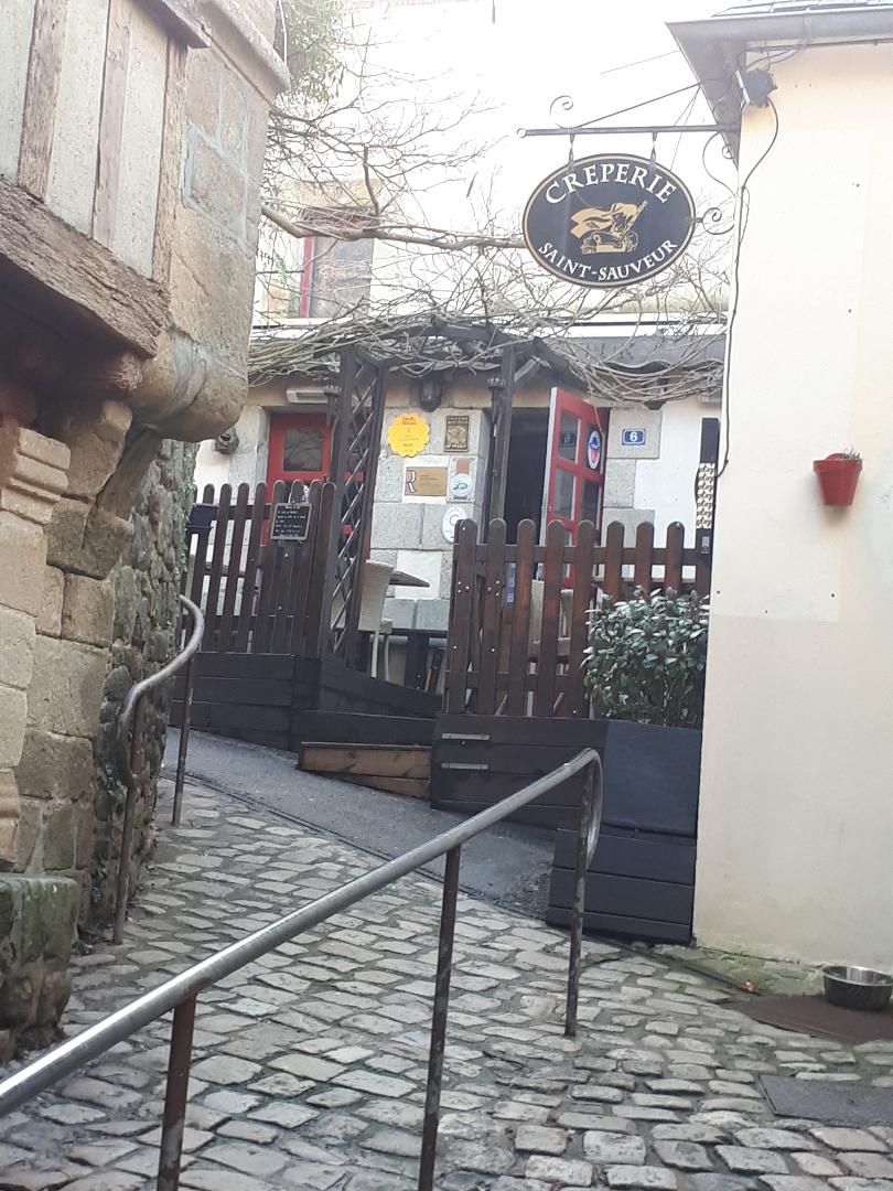 Auray Creperie St Sauveur front jan23