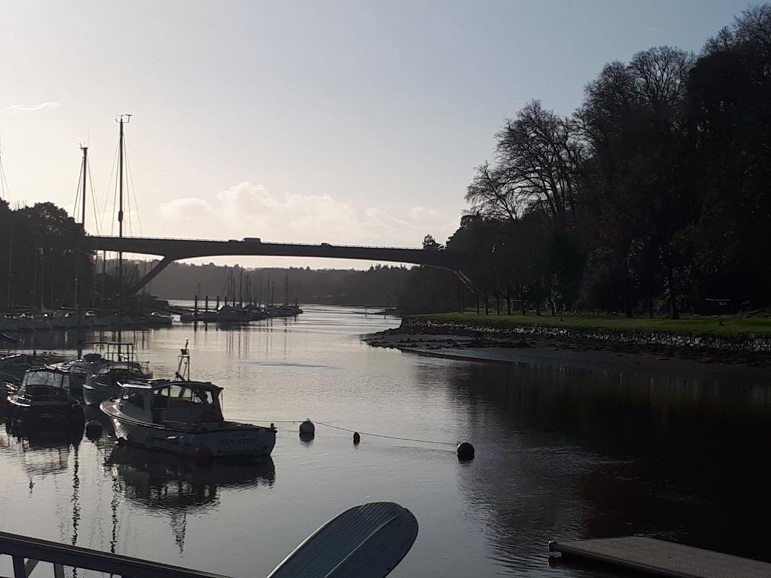 Auray St Goustain quai Franklin to bridge over river pont N165 jan23