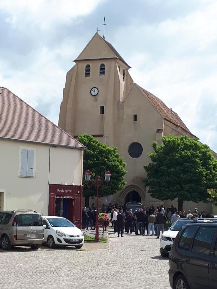 chambry ch st pierre et st paul fron jul21