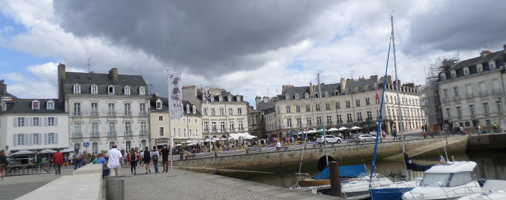 vannes-view-le-port-pl-gambetta-to-porte-st-vincent-jul16