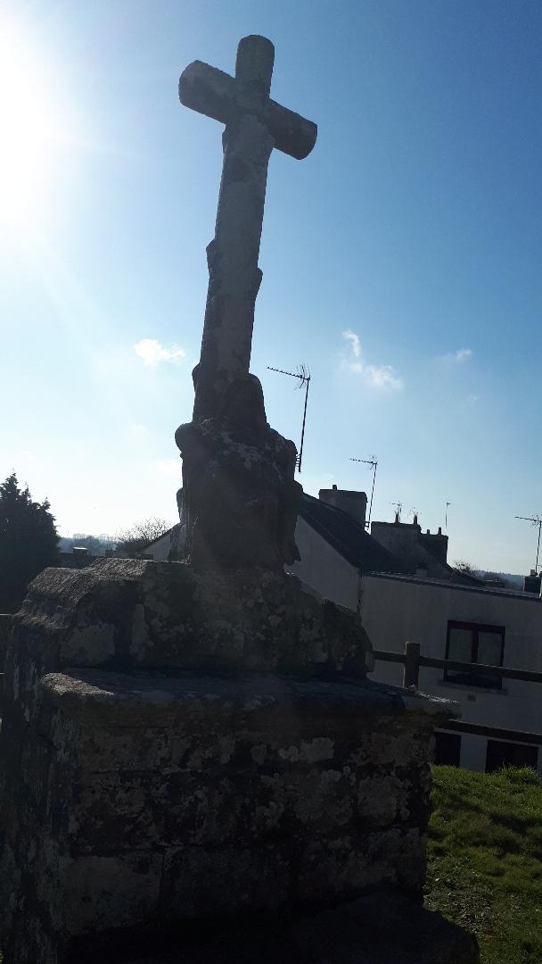 Arzano calvaire front church Saint Pierre aux Liens feb23
