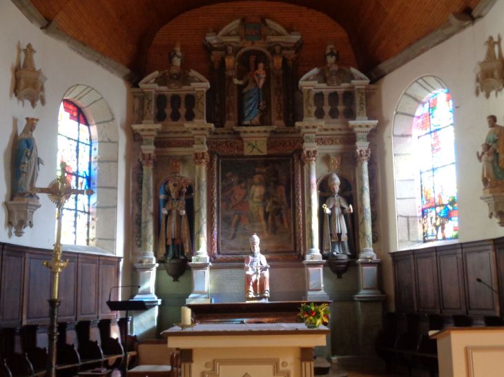 Berné Ch Saint Brévin altar feb23
