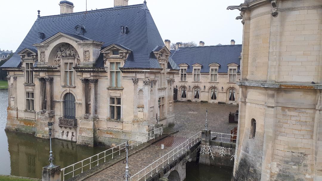 chan castle left side to resto courtyard nov19