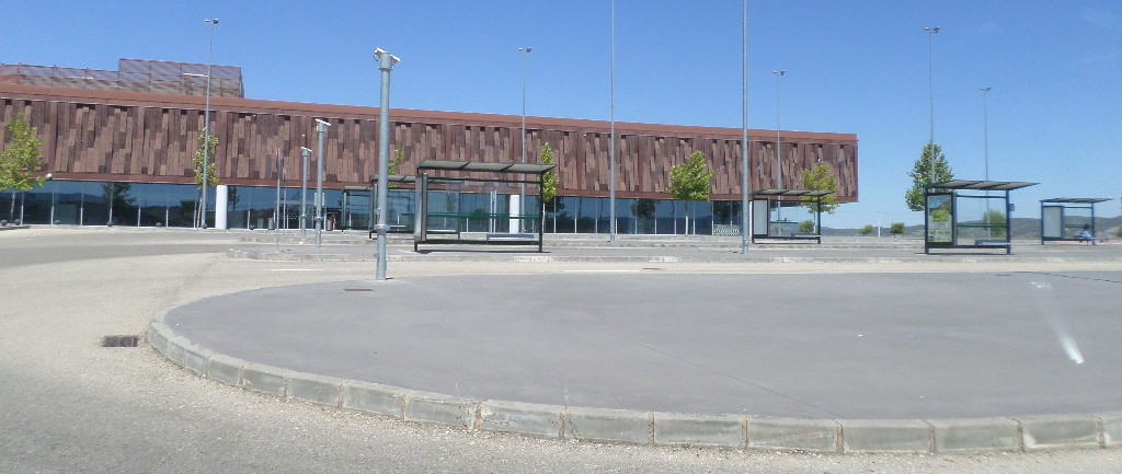 cuenca-train-ave-station-parvis-aug17