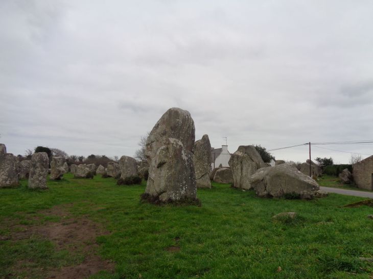 Erdeven le grand arc megalitique front feb23
