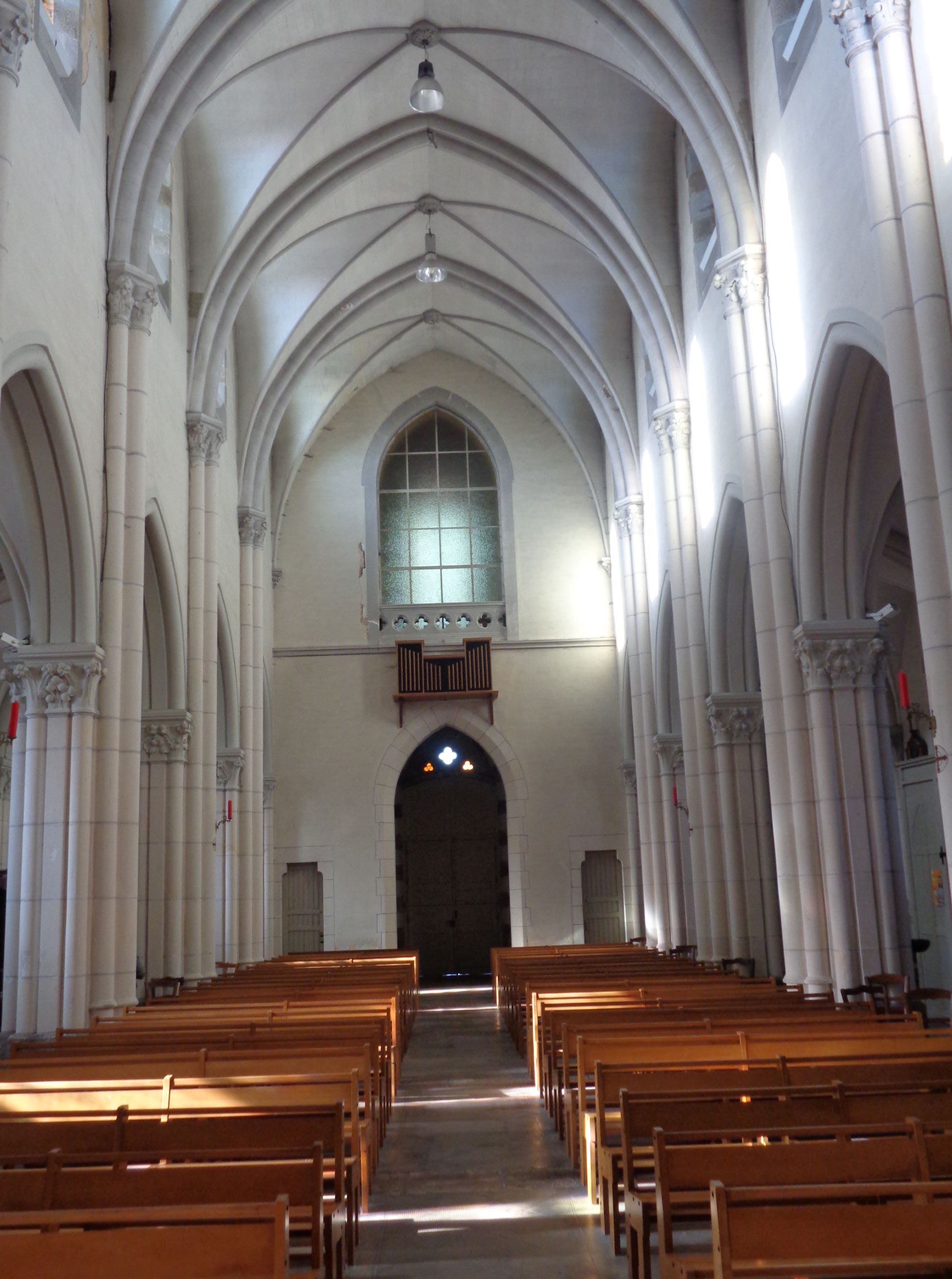 la Roche Bernard Ch Saint Michel back wall jan23