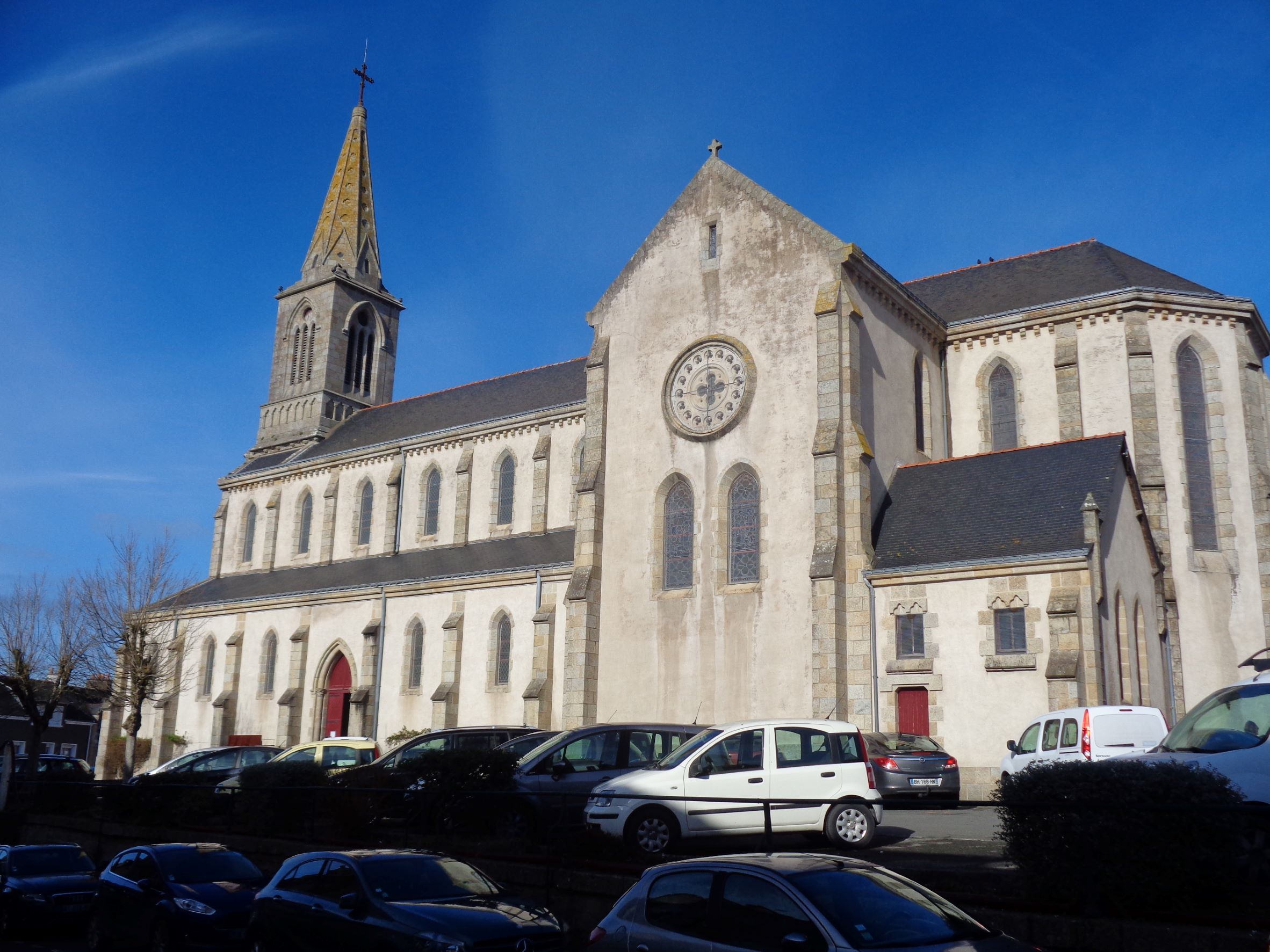 la Roche Bernard Ch Saint Michel side right jan23