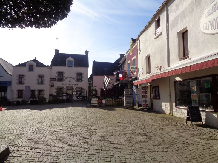 la Roche Bernard place du Bouffay jan23