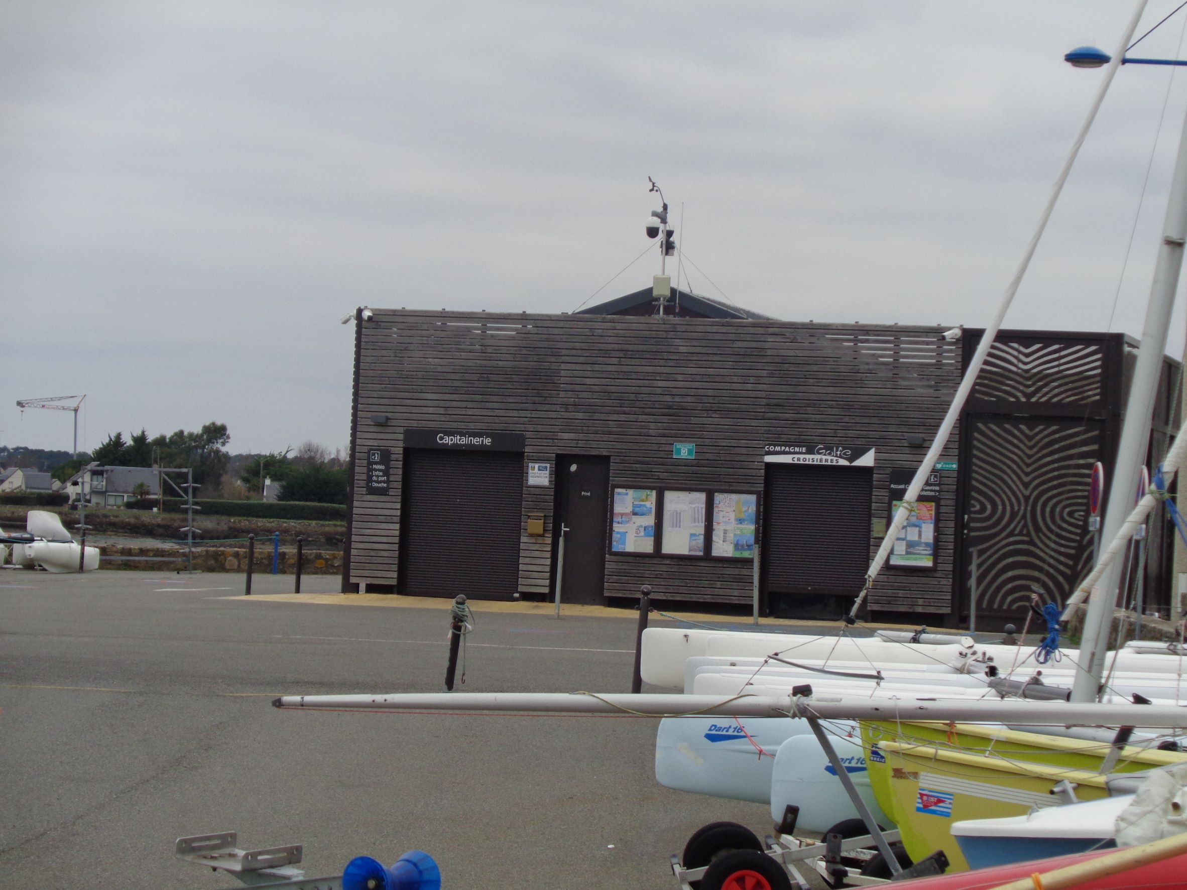 Larmor Baden port capitainerie feb23