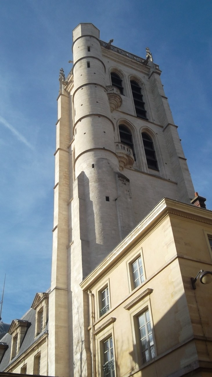 paris-lycee-henri-iv-tour-closeup-feb14