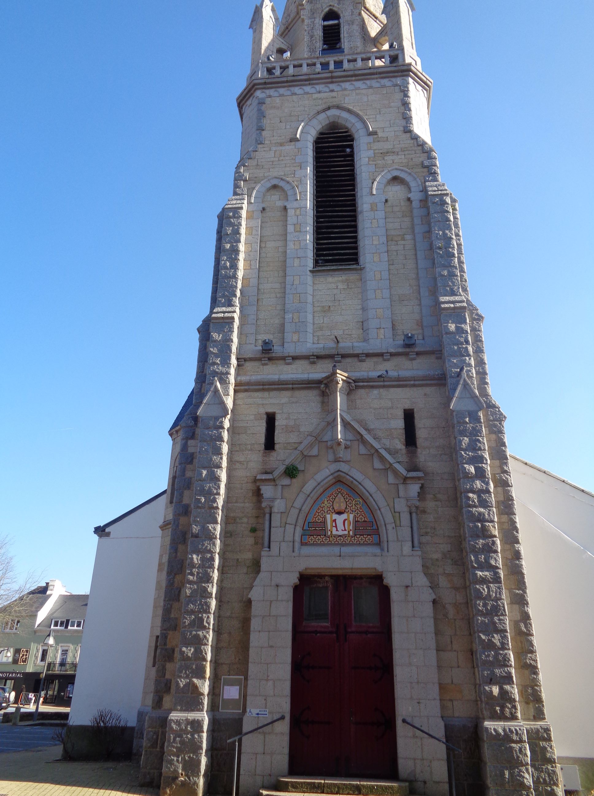 Plouay Ch Saint Ouen front belltower feb23