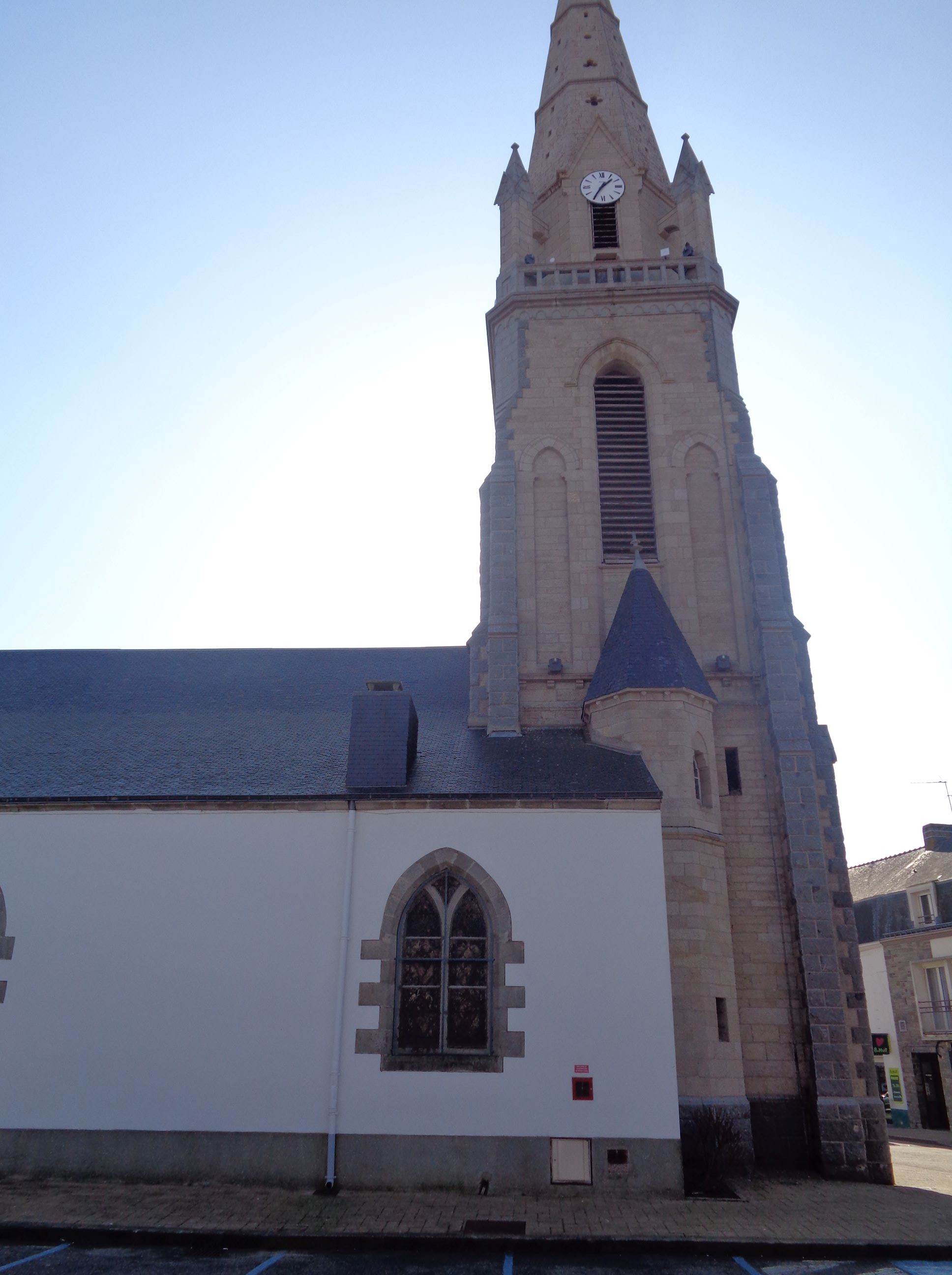 Plouay Ch Saint Ouen side belltower feb23