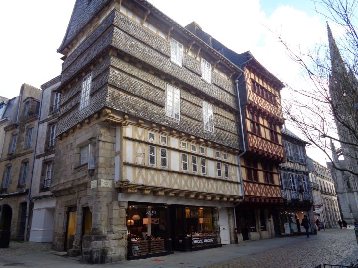 Quimper Rue Kéréon maison en bois feb23