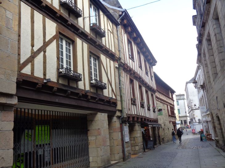 Quimper rue Saint Mathieu maison en bois feb23