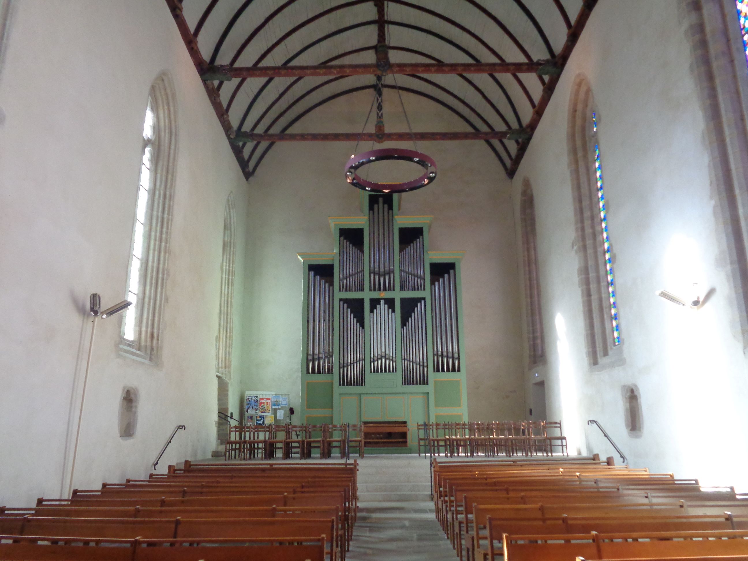 Quimperle Ch Notre Dame de l'Assomption organ back wall feb23