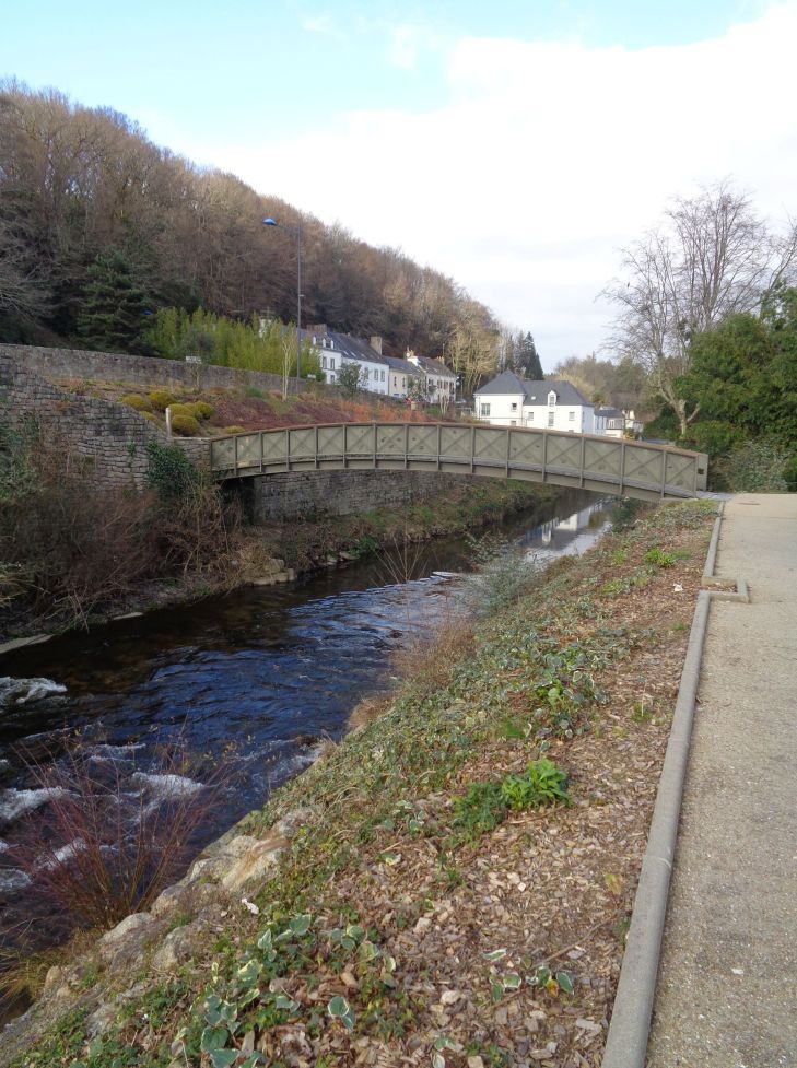 Quimperle L'Isole river bridge Parking Barzaz Breiz feb23