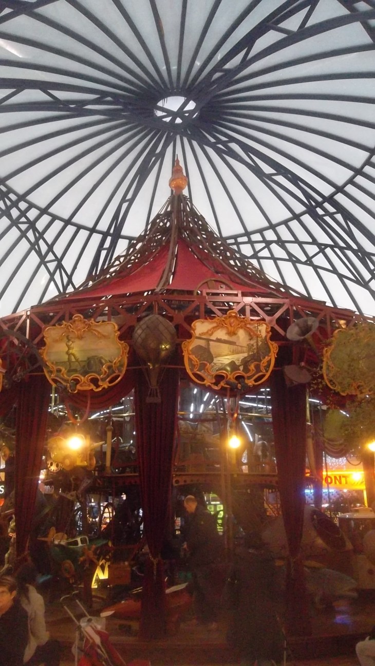 Saint Herblain cc atlantis carousel canopy dec13