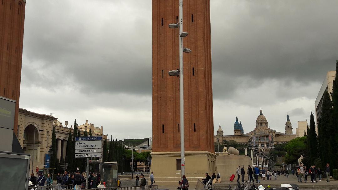 barcelona-ave-reina-maria-cristina-to-montjuif-climb-oct18