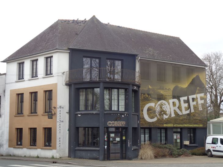 Carhaix Brasserie Coreff beers breton by gare Mar23