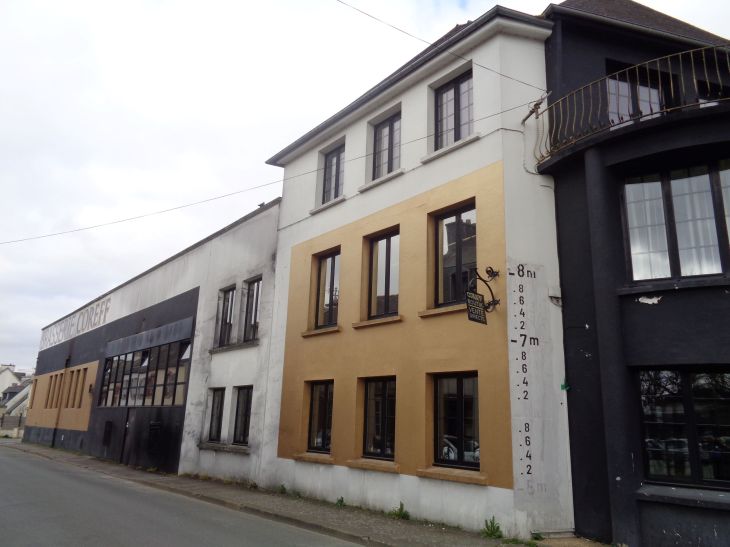 Carhaix Brasserie Coreff beers breton by gare side Mar23