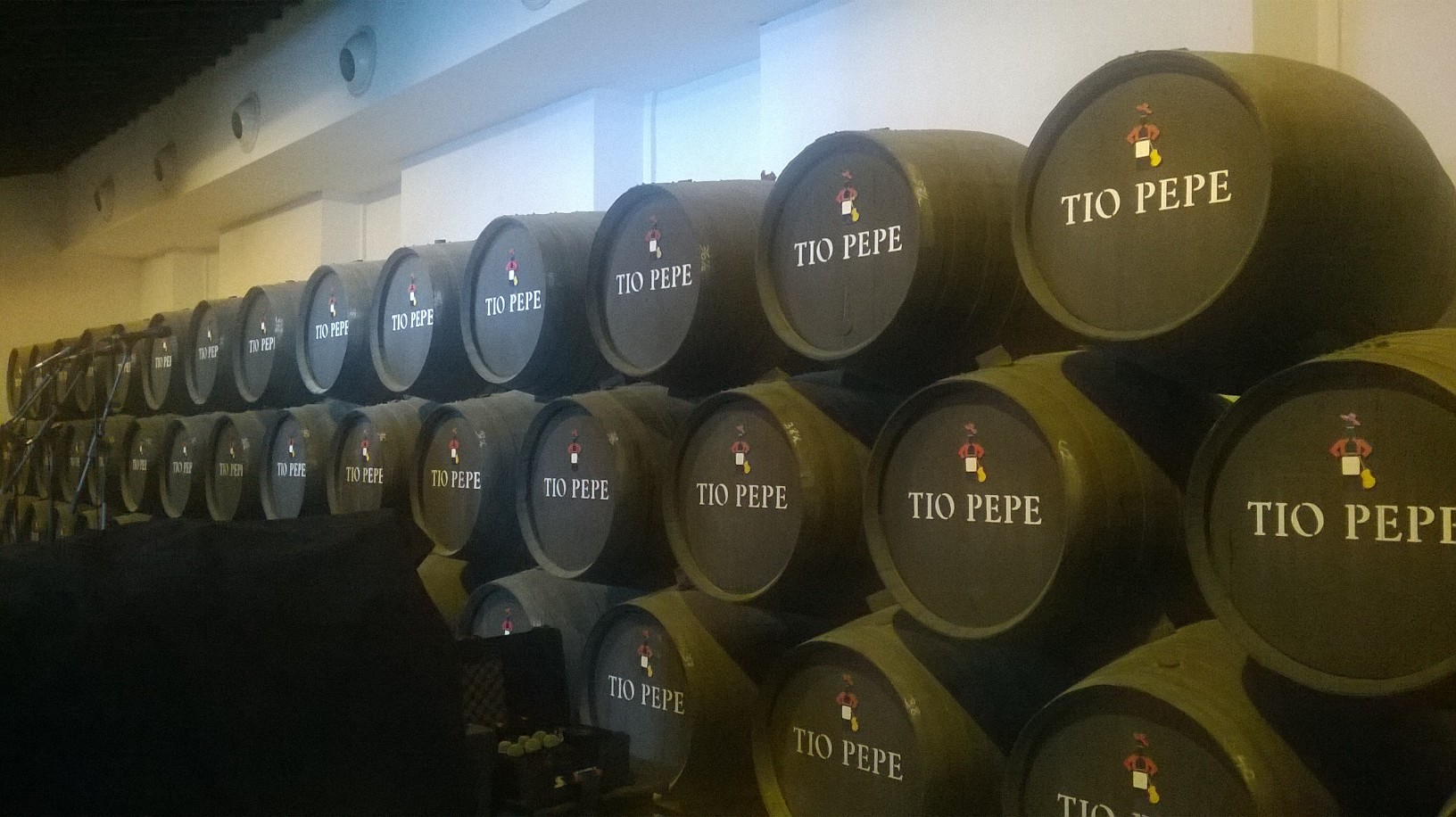 jerez g byass tio pepe .. oct15