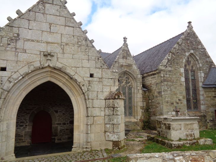 Kergloff Ch Saint Tremeur side entr kergloff Mar23
