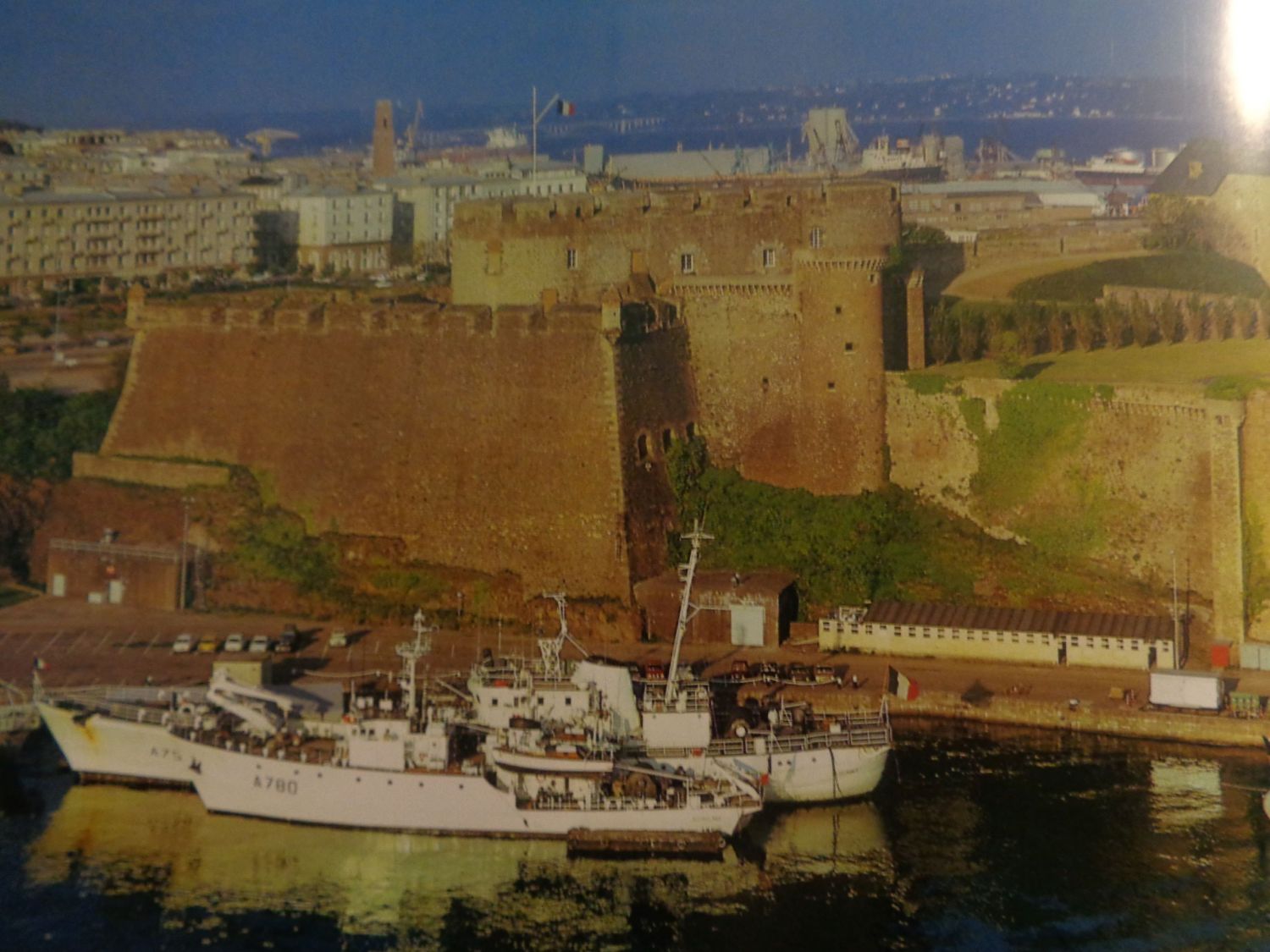 brest-castle-to-fort-de-lamiraute-c2004
