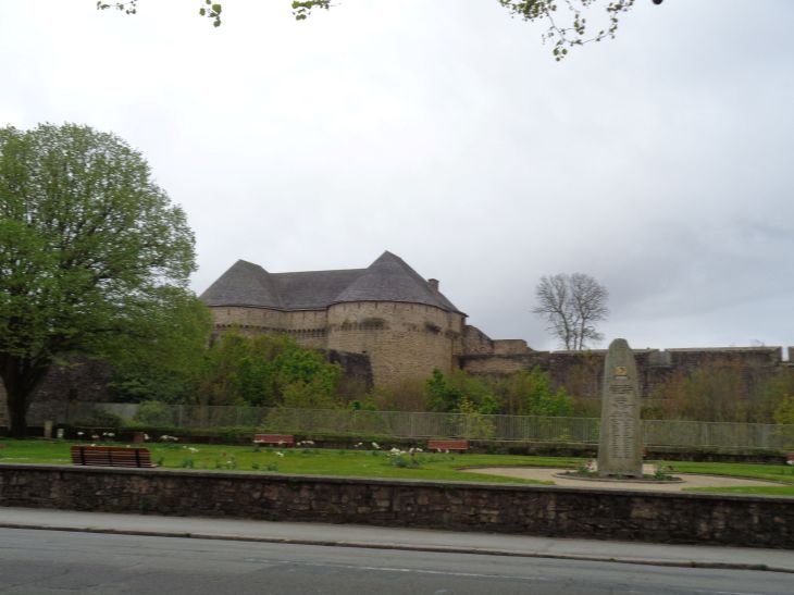 Brest castle tours museum maritime apr23