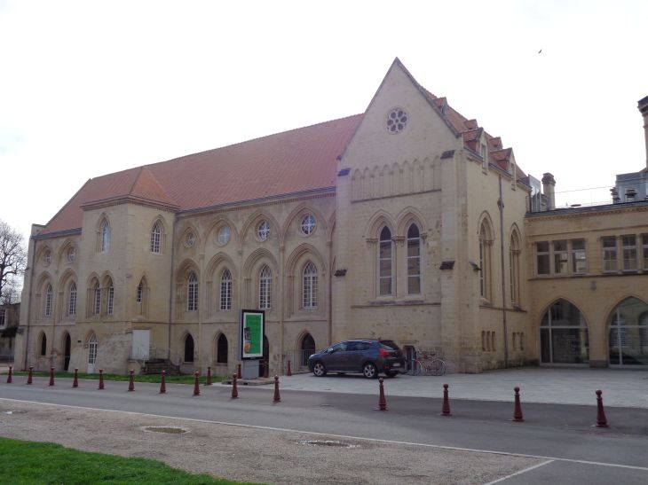 Caen Artothèque, Espaces d'art contemporain de Caen impasse duc Rollon Palais ducal 14C apr23
