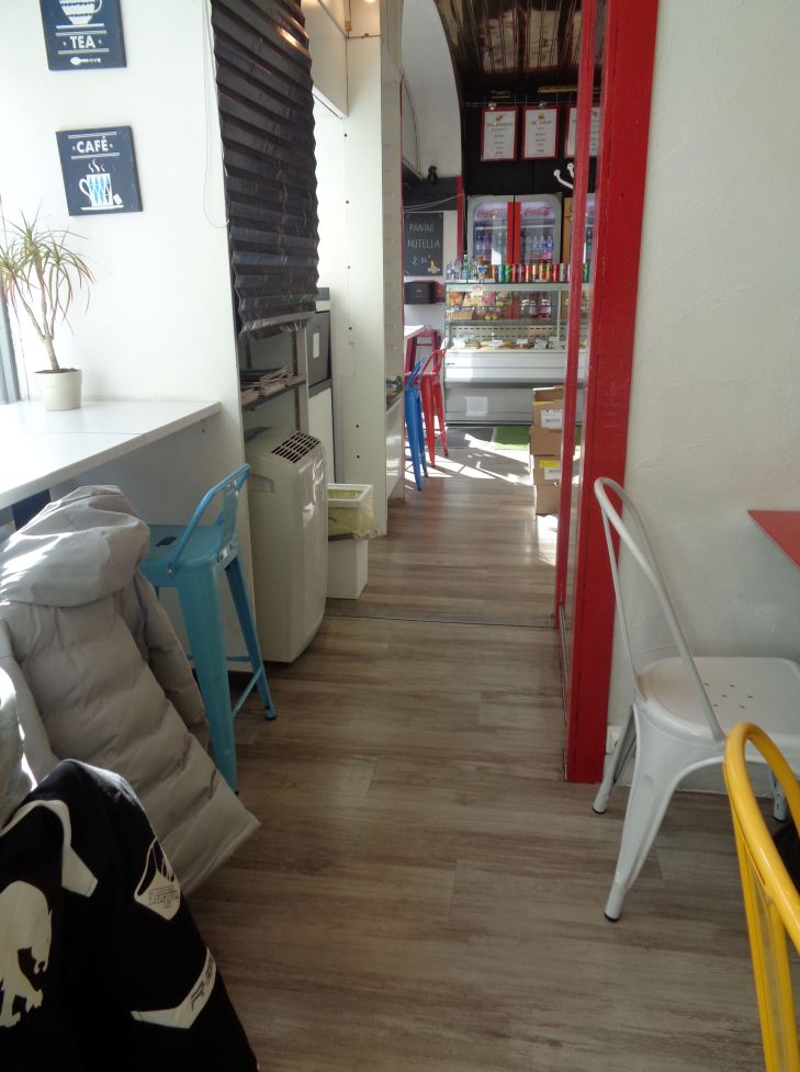 Caen sandwich et salades resto 48 Rue Guillaume le Conquérant to counters apr23