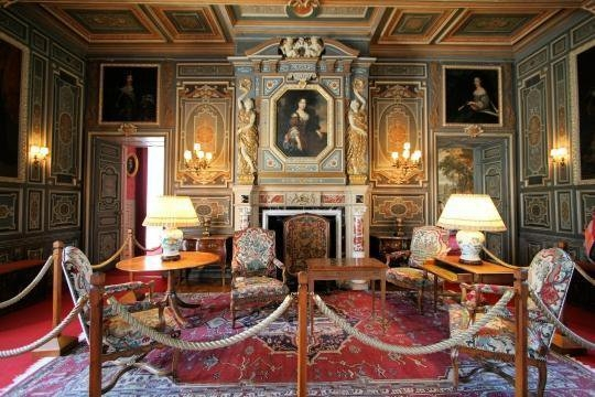 cheverny castle grand salon countess nov07