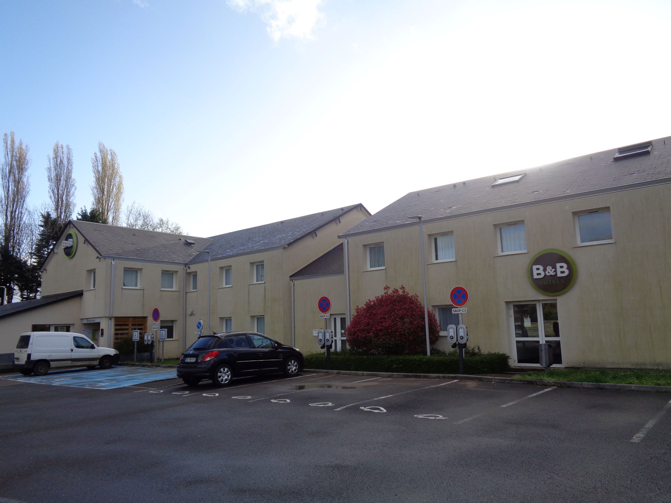 Honfleur B B Hotel front apr23