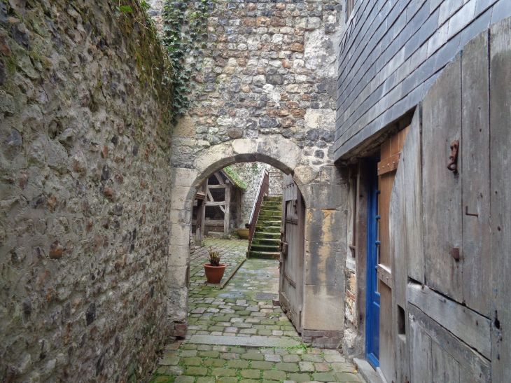 Honfleur mus de l'Ethnographie side apr23