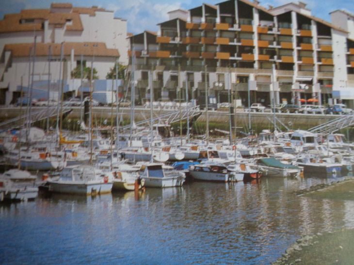 Capbreton port