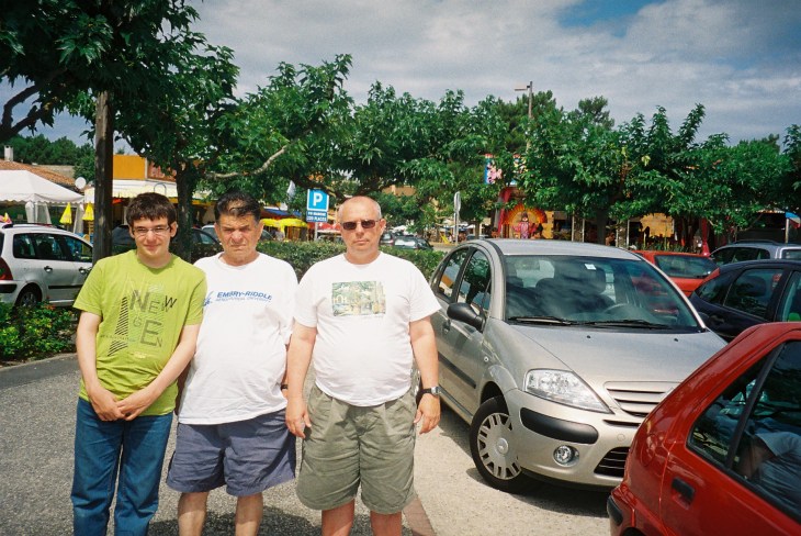 Carcans maubisson parking xavier pipo and pedro aug08