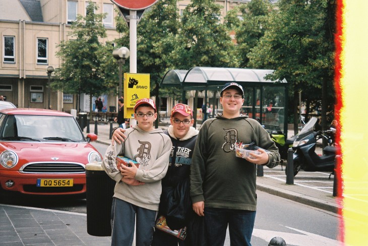 luxembourg place du theatre the boys