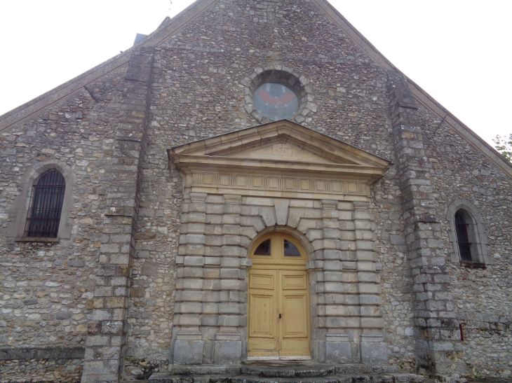 Maincy ch St Etienne front closeup may23